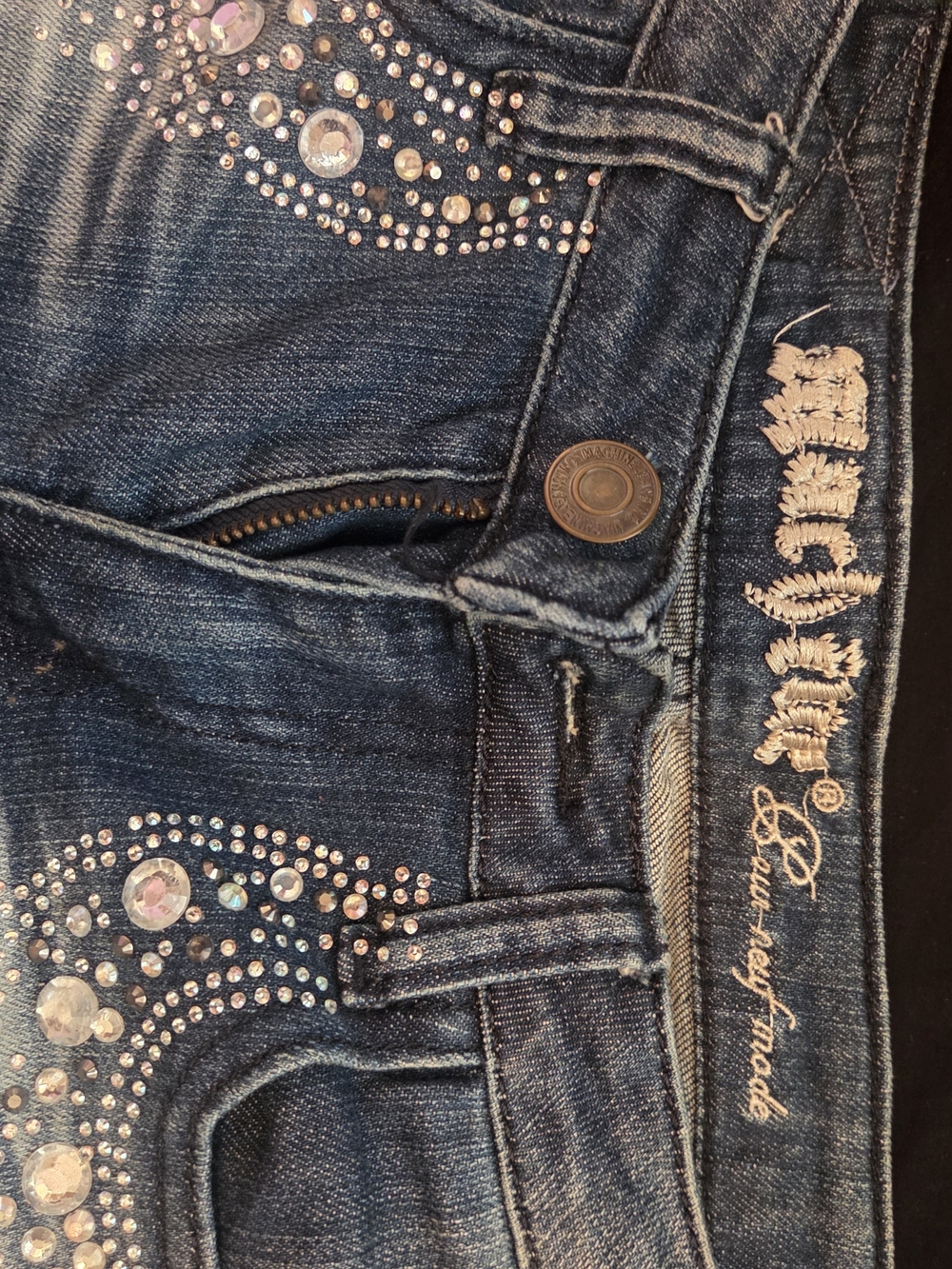 Machine Rhinestone Distressed Skinny Jeans - Picture 4 of 9